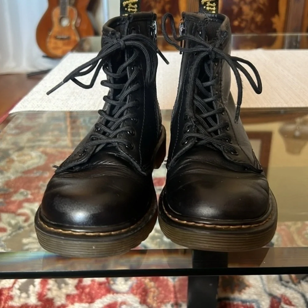 CHILDREN Dr. Martens boots SIZE 1